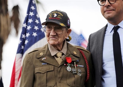 WWII 'Screaming Eagle' veteran Henry Ochsner dies at 96 | iNFOnews.ca