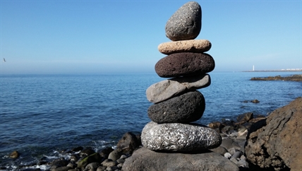 Works of art or monuments to ego? Rock-stacking stirs debate | iNFOnews.ca Works of art or monuments to ego? Rock-stacking stirs debate | iNFOnews.ca