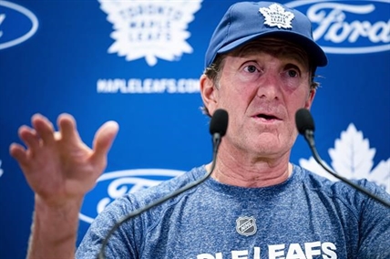 Which NHL coaches and GMs could find themselves on the hot seat this season? | iNFOnews.ca Which NHL coaches and GMs could find themselves on the hot seat this season? | iNFOnews.ca