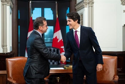 Trudeau meets Bloc leader in hunt for support for minority government | iNFOnews.ca
