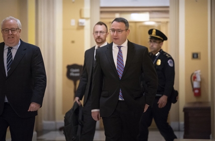Closest witnesses kicking off big Trump impeachment week | iNFOnews.ca