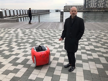 Grocery-carrying robots are coming. Do we need them? | iNFOnews.ca