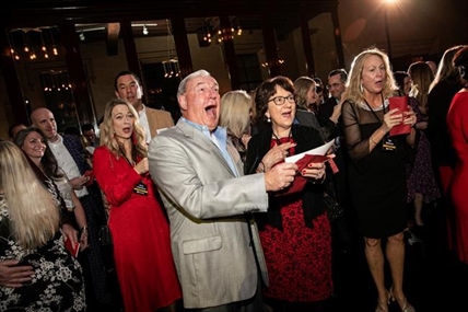 Firm hands out $10M in holiday bonuses to 198 employees | iNFOnews.ca