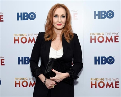 Harry Potter author JK Rowling draws criticism for transgender comments | iNFOnews.ca