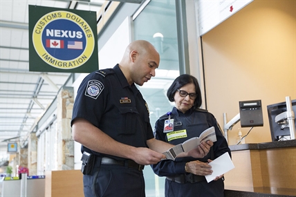 Border agents on the lookout for parental abductions during holiday season | iNFOnews.ca