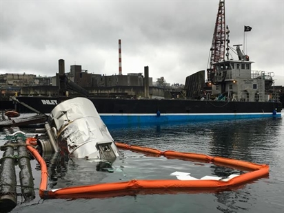 Tank of liquefied fish removed from ocean after waves knock it into B.C. waters | iNFOnews.ca Tank of liquefied fish removed from ocean after waves knock it into B.C. waters | iNFOnews.ca