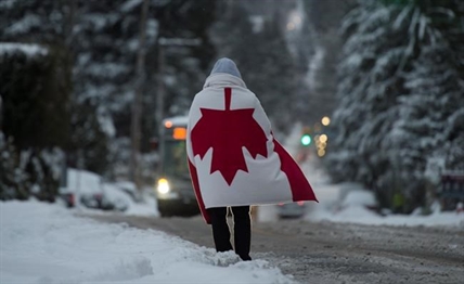 Commuter mayhem as storm dumps snow across southern British Columbia | iNFOnews.ca