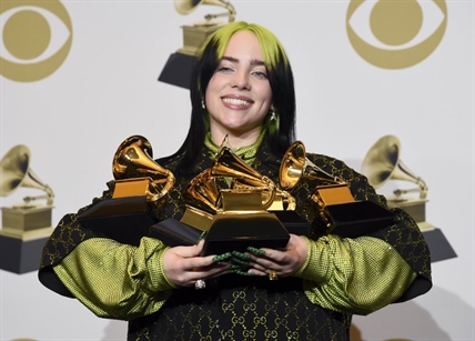 Billie Eilish, a voice of the youth, tops the Grammy Awards | iNFOnews.ca