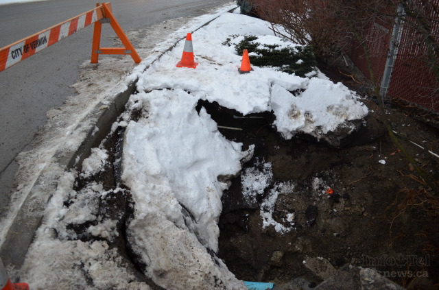 Busted fire hydrant creates road closure | iNFOnews.ca