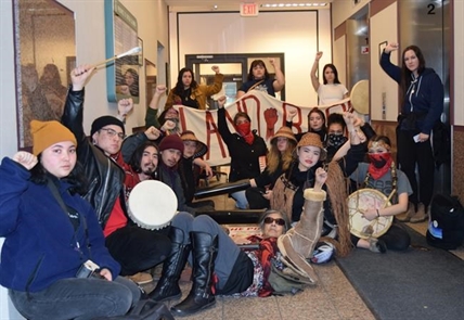 Indigenous young people file complaints after Victoria police arrests | iNFOnews.ca Indigenous young people file complaints after Victoria police arrests | iNFOnews.ca