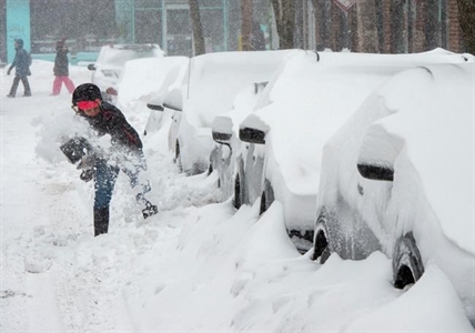 Wild weather causes 1,250 road accidents across Quebec, dumps 40 centimetres of snow | iNFOnews.ca Wild weather causes 1,250 road accidents across Quebec, dumps 40 centimetres of snow | iNFOnews.ca