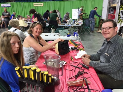 Don't throw out your broken toaster or bike, take it to the Kamloops Repair Cafe | iNFOnews.ca Don't throw out your broken toaster or bike, take it to the Kamloops Repair Cafe | iNFOnews.ca