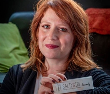 Breast cancer survivors create own products to help others | iNFOnews.ca Breast cancer survivors create own products to help others | iNFOnews.ca