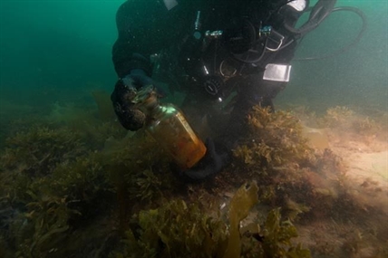Thumbprint, hairbrush: Franklin wreck reveals sailors' lives | iNFOnews.ca