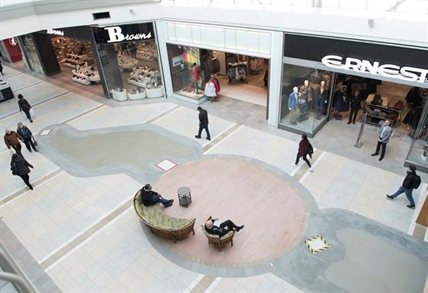 Clothing retailer Aritzia closing stores until further notice due to COVID-19 | iNFOnews.ca