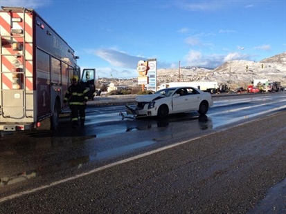 Crash on dangerous Halston Connector, three in hospital | iNFOnews.ca