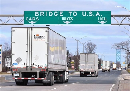 Truckers taking precautions to fight COVID-19 amid spreading concerns | iNFOnews.ca Truckers taking precautions to fight COVID-19 amid spreading concerns | iNFOnews.ca