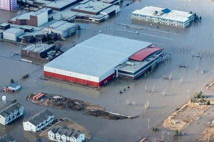 Fort McMurray cleans up from flood on anniversary of 2016 wildfire evacuation | iNFOnews.ca
