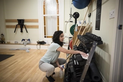 Fitness centres mull smaller classes, online lessons once studios are able open | iNFOnews.ca