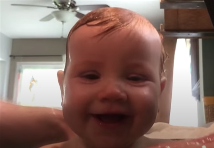 TRENDING NOW: Baby's first belly laugh will make your day | iNFOnews.ca