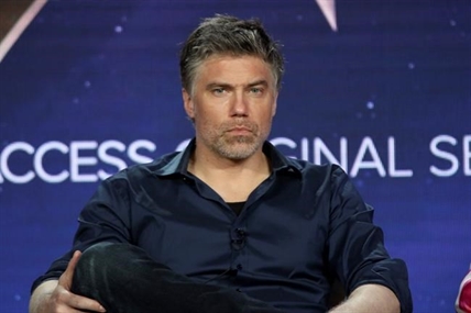 Kirk 2.0: Capt. Pike of new ‘Star Trek’ a welcome new icon | iNFOnews.ca Kirk 2.0: Capt. Pike of new ‘Star Trek’ a welcome new icon | iNFOnews.ca