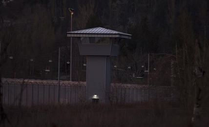 'It’s brewing': Inmates, guards worry about violence after COVID-19 lockdown | iNFOnews.ca