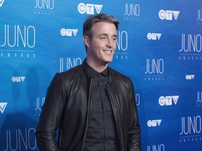 Ben Mulroney steps down as 'etalk' anchor to make room for 'diverse voices' | iNFOnews.ca