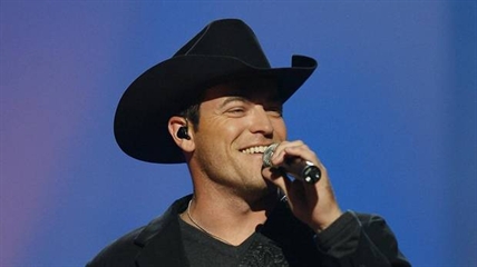 George Canyon throws his cowboy hat into the ring | iNFOnews.ca