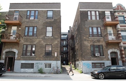 COVID-19, surge in 'renovictions,' complicate Montreal's traditional moving day | iNFOnews.ca COVID-19, surge in 'renovictions,' complicate Montreal's traditional moving day | iNFOnews.ca