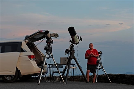 To photograph comet Neowise, it takes patience and placement | iNFOnews.ca