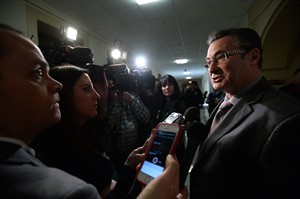 Trudeau boots senators from Liberal caucus in bid to restore Senate independence | iNFOnews.ca