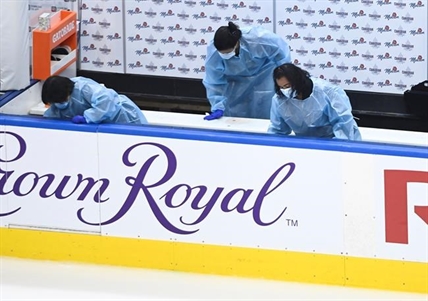 Benefits to 'hygiene theatre?' Experts say all-encompassing approach needed | iNFOnews.ca