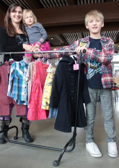 Dragons' Den producers happy with laser coats, gluten-free pizza | iNFOnews.ca