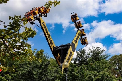 Virus still throwing theme park attendance for a loop | iNFOnews.ca Virus still throwing theme park attendance for a loop | iNFOnews.ca