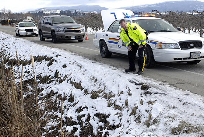 Woman rolls SUV on Byrns Road | iNFOnews.ca