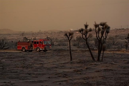 Southern California wildfire grows, burns nature centre | iNFOnews.ca