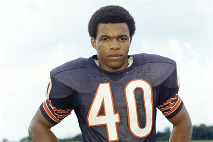 Gale Sayers, Bears Hall of Fame running back, dies at 77 | iNFOnews.ca