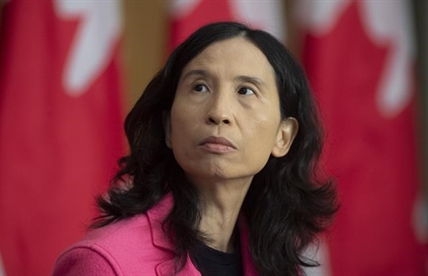 COVID-19 spread shifts to seniors as outbreaks rise in long-term care homes: Tam | iNFOnews.ca COVID-19 spread shifts to seniors as outbreaks rise in long-term care homes: Tam | iNFOnews.ca