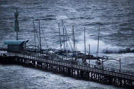 Powerful winds, high tides raise flooding concerns as storm hits coastal B.C. | iNFOnews.ca Powerful winds, high tides raise flooding concerns as storm hits coastal B.C. | iNFOnews.ca
