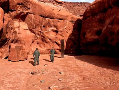 Mysterious silver monolith disappears from Utah desert | iNFOnews.ca Mysterious silver monolith disappears from Utah desert | iNFOnews.ca