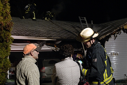 Neighbours alert father and son to house on fire | iNFOnews.ca Neighbours alert father and son to house on fire | iNFOnews.ca