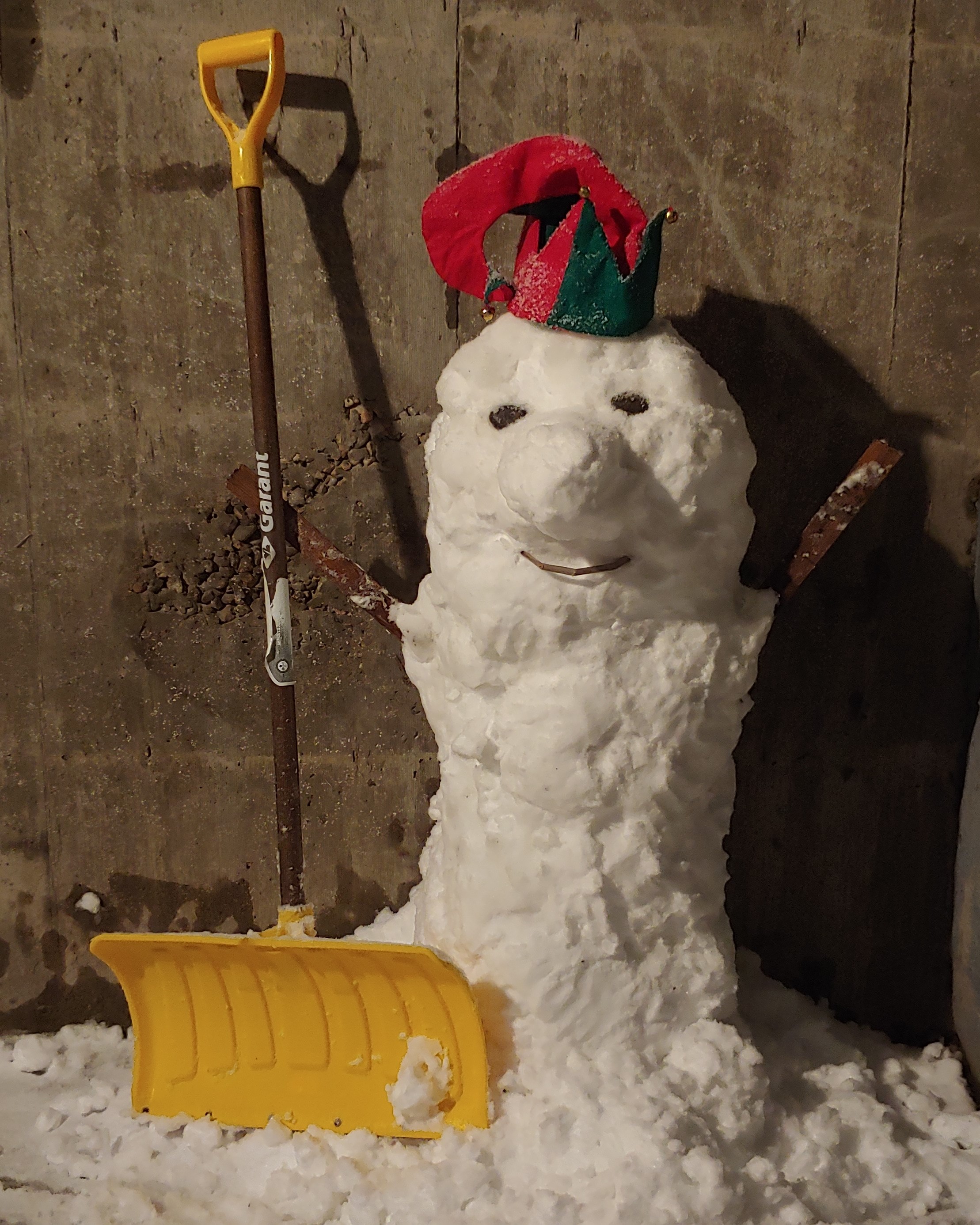 Let it snow: Okanagan residents get creative with recent snowfall | iNFOnews.ca Let it snow: Okanagan residents get creative with recent snowfall | iNFOnews.ca