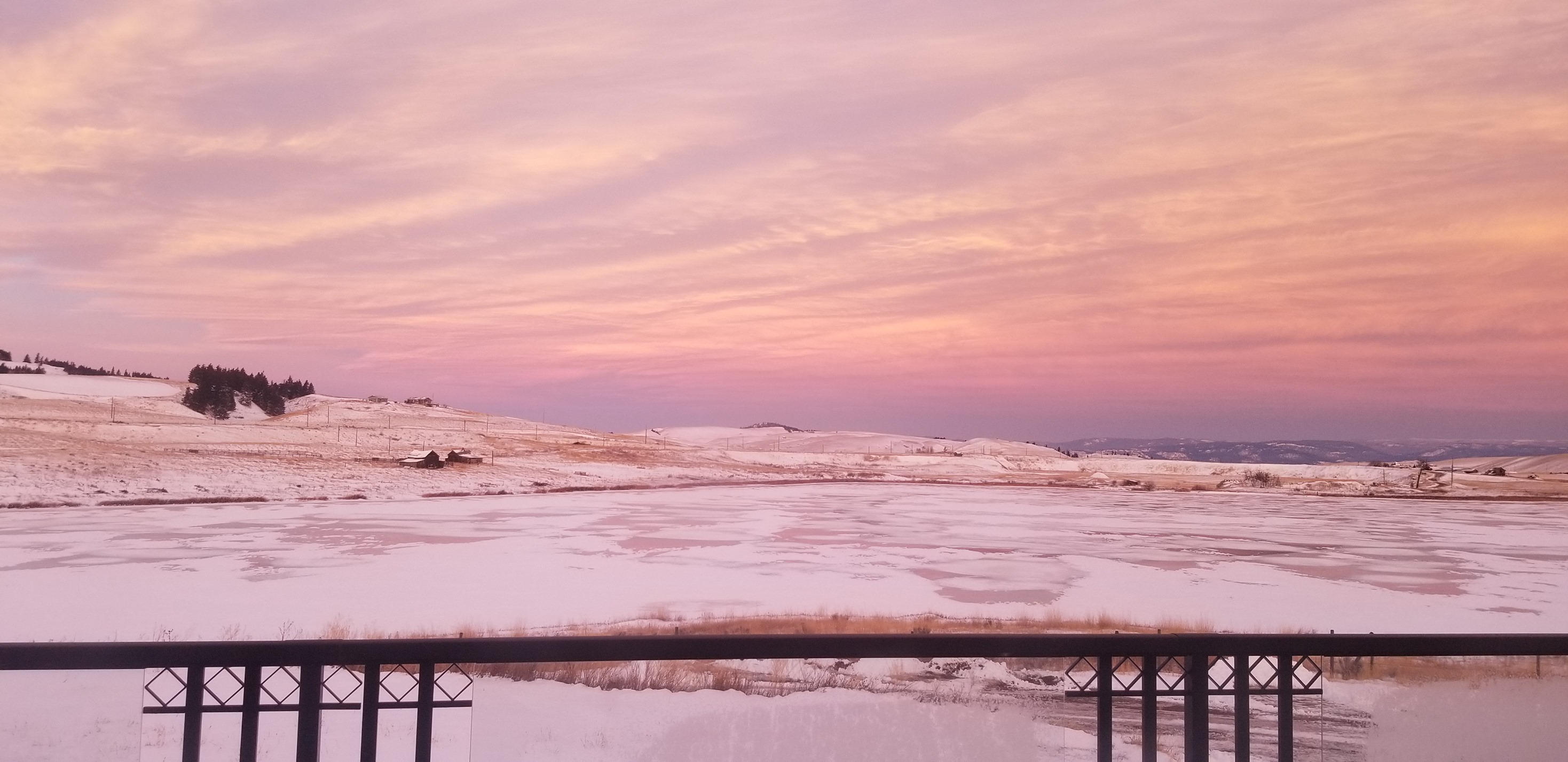 iN PHOTOS: Stunning photos of Christmas Eve sunrise in Okanagan, Kamloops | iNFOnews.ca