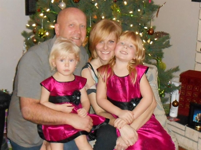 Dying of rare cancer: Young mother struggles to make sure kids remember her when she's gone | iNFOnews.ca Dying of rare cancer: Young mother struggles to make sure kids remember her when she's gone | iNFOnews.ca