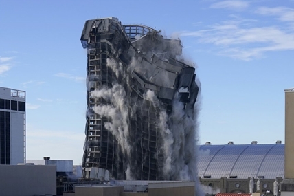 iN PHOTOS: Former Trump casino in Atlantic City goes out with a bang | iNFOnews.ca iN PHOTOS: Former Trump casino in Atlantic City goes out with a bang | iNFOnews.ca