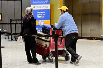 Stricter public health measures come into effect at Canadian borders, airports | iNFOnews.ca