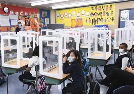 Union asks why junior school mask rule wouldn't work in B.C. if it does elsewhere | iNFOnews.ca