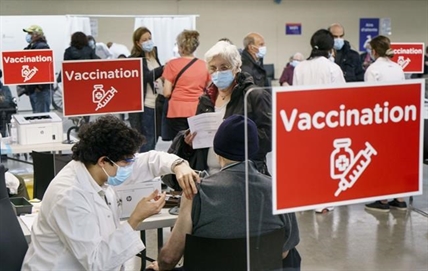 Most Canadians confident federal vaccine rollout is back on track: poll | iNFOnews.ca