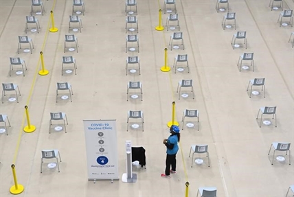 B.C. gets 1.7 million calls as lines open to book vaccine appointments for elderly | iNFOnews.ca