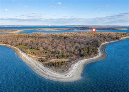 0 Patience for others? Small island's only home hits market | iNFOnews.ca